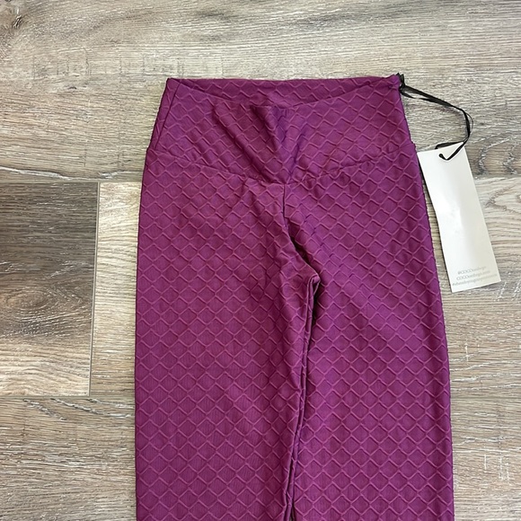 Coco on the Go leggings NWT Size XS - Picture 2 of 3